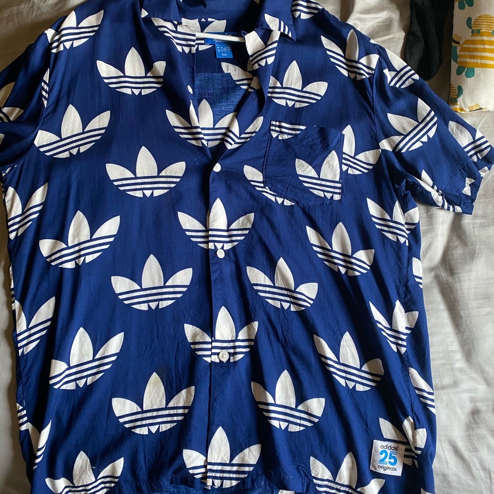 Adidas Beach Shirt Size L